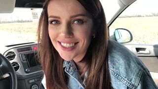 She gave her first blowjob in car - porn video
